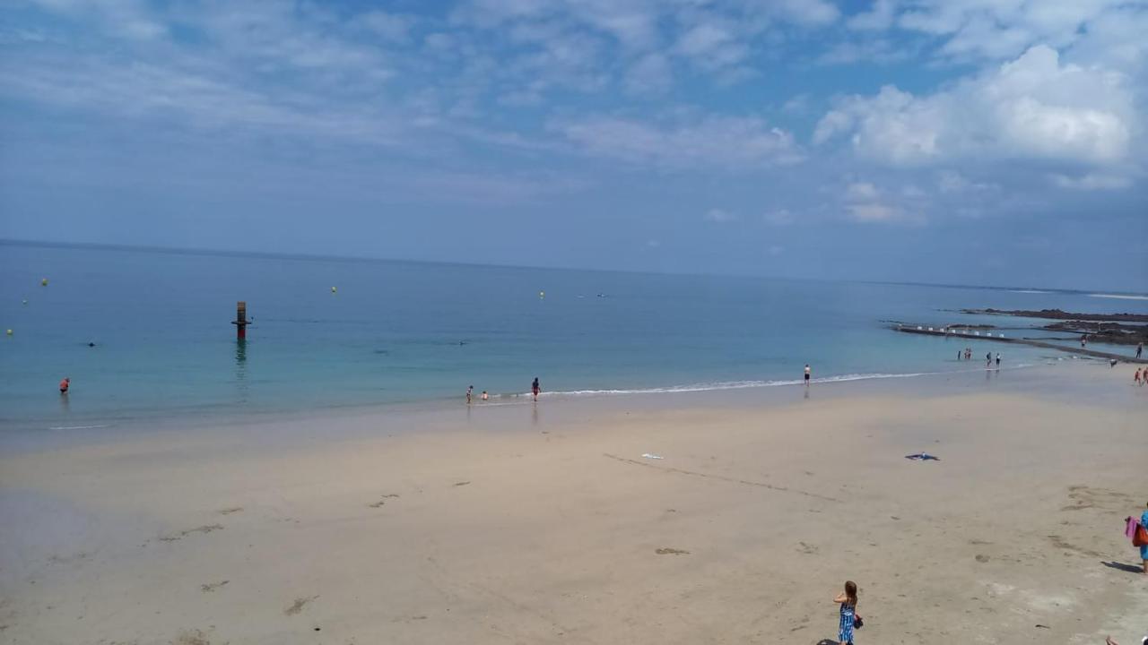 Entre Mer Et Montagne Granville Esterno foto
