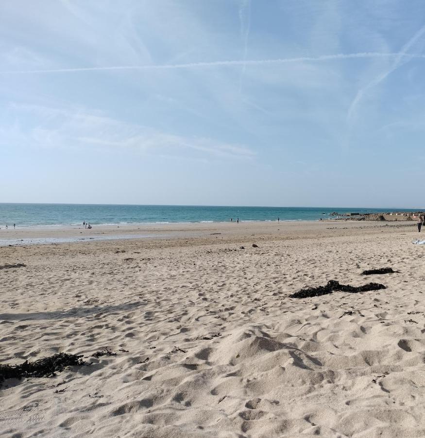 Entre Mer Et Montagne Granville Esterno foto